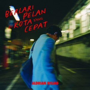 Aldrian Risjad Sentil Kehidupan Metropolitan di Lagu "Belari Pelan di Kota yang Cepat"