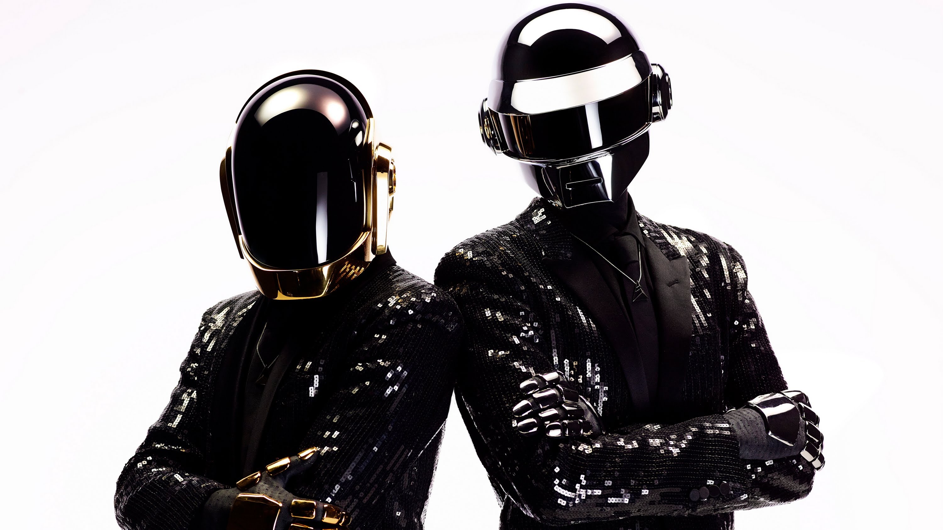 Membongkar Wajah Tak Bertopeng Daft Punk