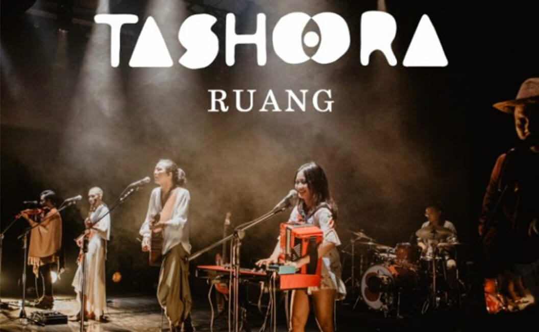 Resensi Album Tashoora 'Hamba Jaring Cahaya, Hamba Bela Gelapnya'